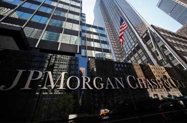 JPMorgan Chase beat Q3 2017 estimate, trading revenue dips 27%